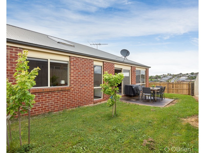 20 Bladen Street, Warragul VIC 3820