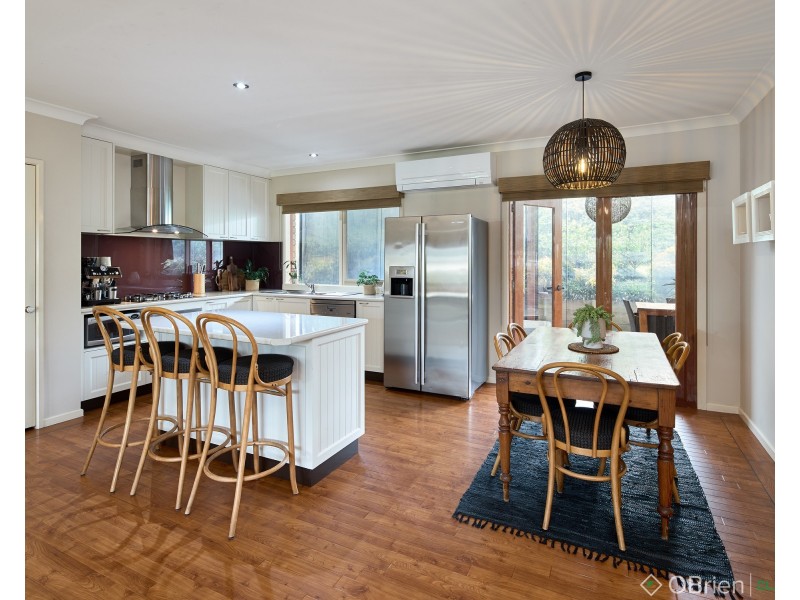 7 Flax Mill Close, Drouin VIC 3818