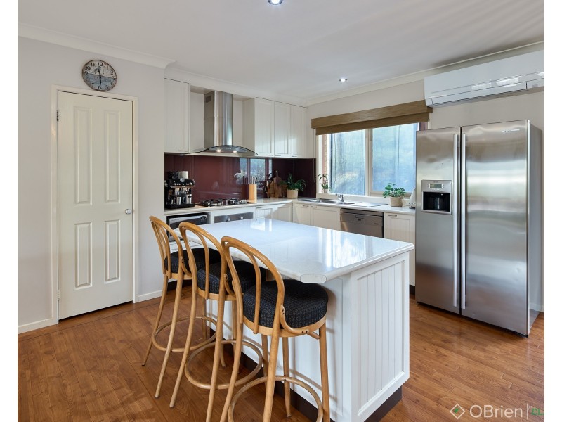 7 Flax Mill Close, Drouin VIC 3818