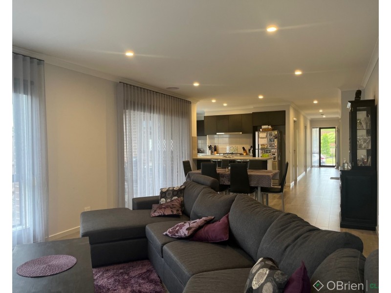 2 Lochfyne Close, Warragul VIC 3820