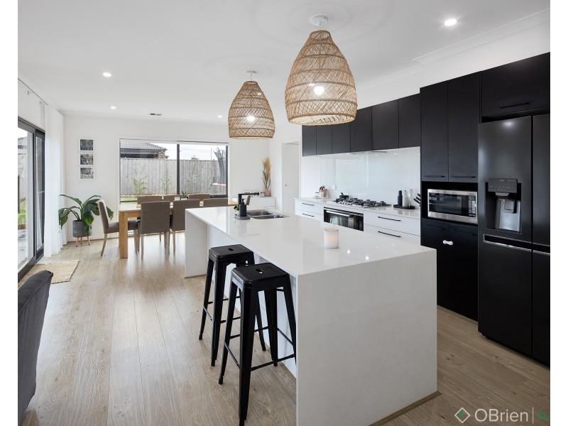 12 Nolan Drive, Warragul VIC 3820
