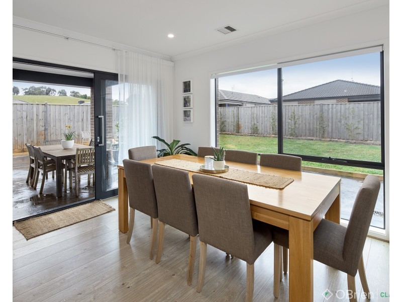 12 Nolan Drive, Warragul VIC 3820