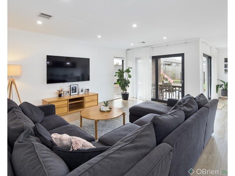12 Nolan Drive, Warragul VIC 3820