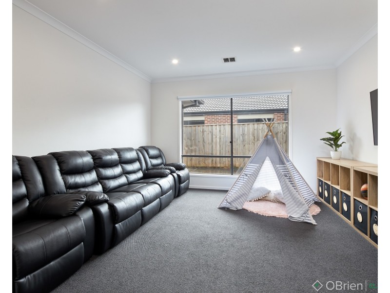 12 Nolan Drive, Warragul VIC 3820
