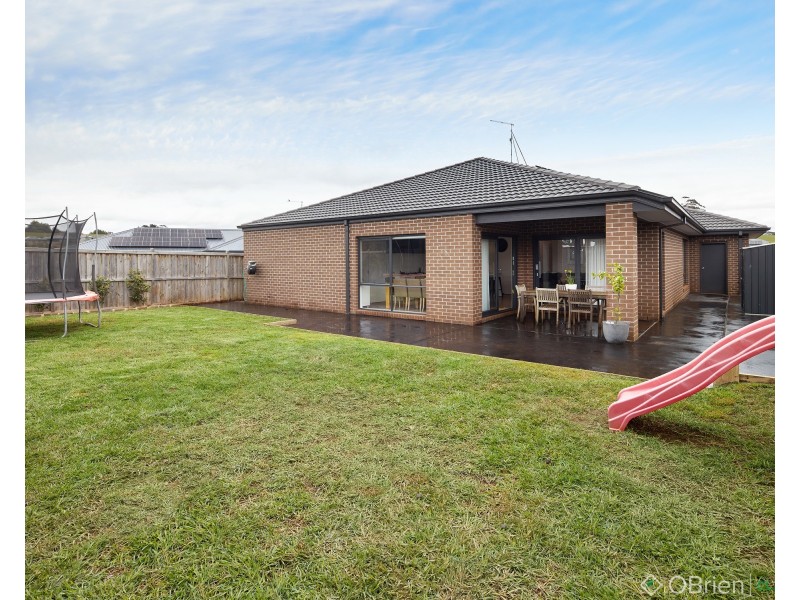 12 Nolan Drive, Warragul VIC 3820