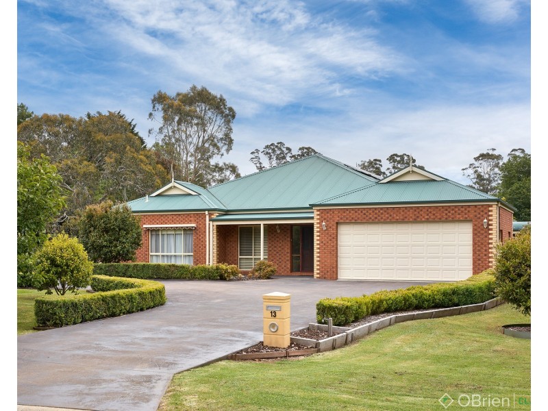 13 Camelot Court, Warragul VIC 3820