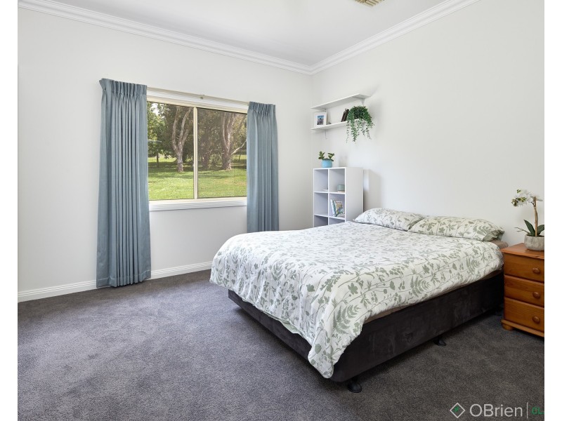 13 Camelot Court, Warragul VIC 3820