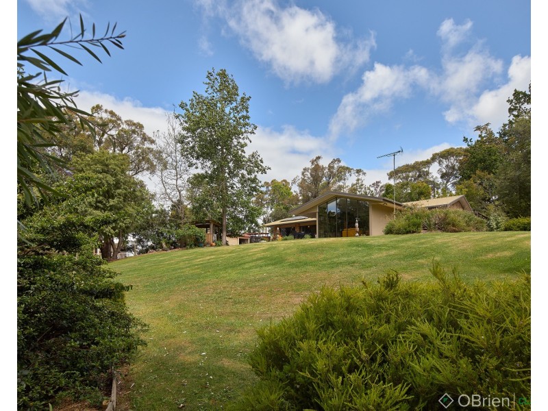 18 Cook Road, Drouin VIC 3818