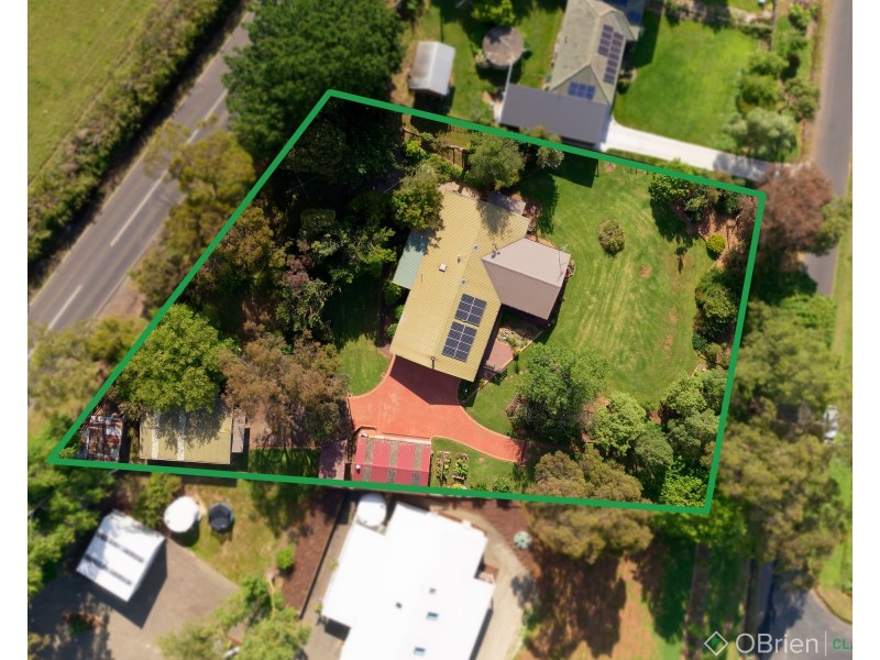 18 Cook Road, Drouin VIC 3818