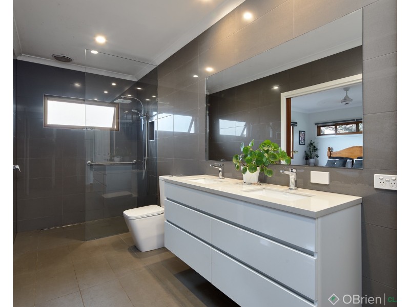 40 Korumburra-Warragul Road, Warragul VIC 3820