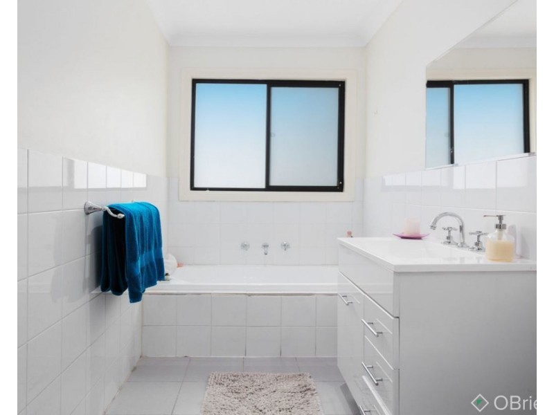5 Lawson Crescent, Warragul VIC 3820