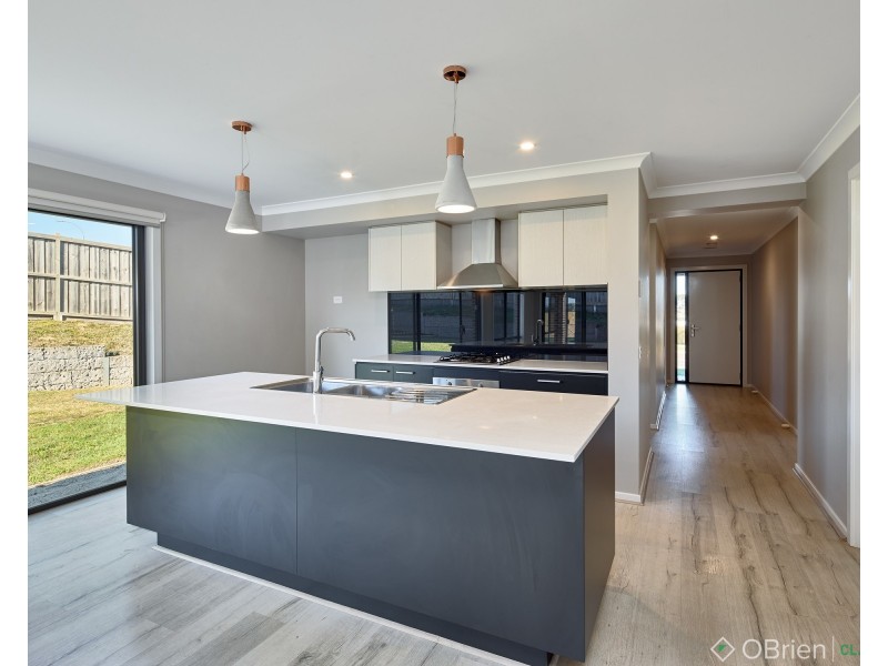 37 Crole Drive, Warragul VIC 3820