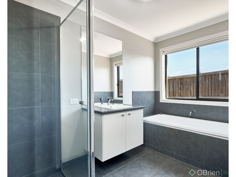 37 Crole Drive, Warragul VIC 3820