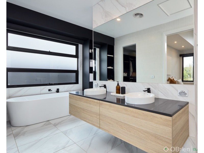 39 Blackman Drive, Warragul VIC 3820