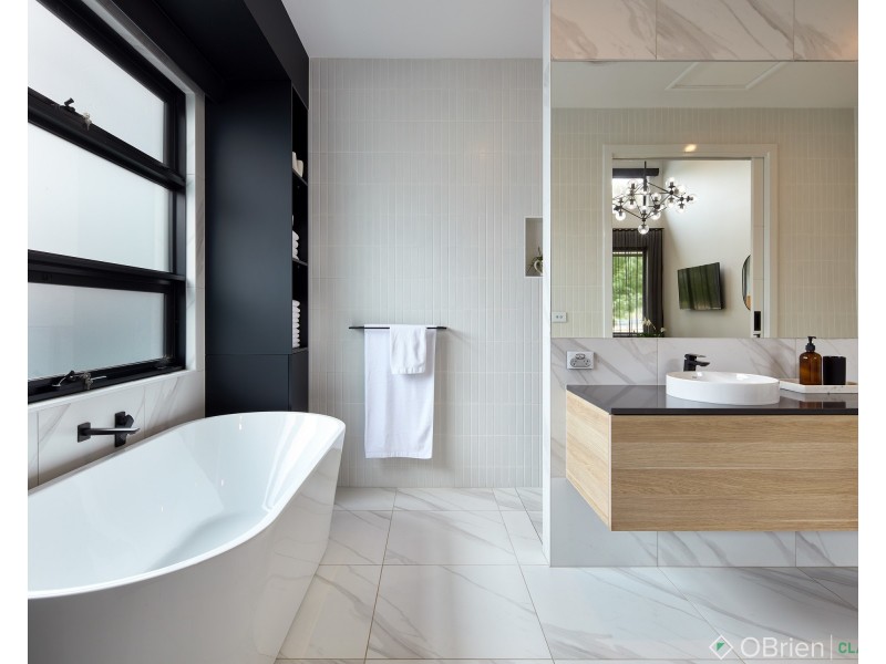 39 Blackman Drive, Warragul VIC 3820