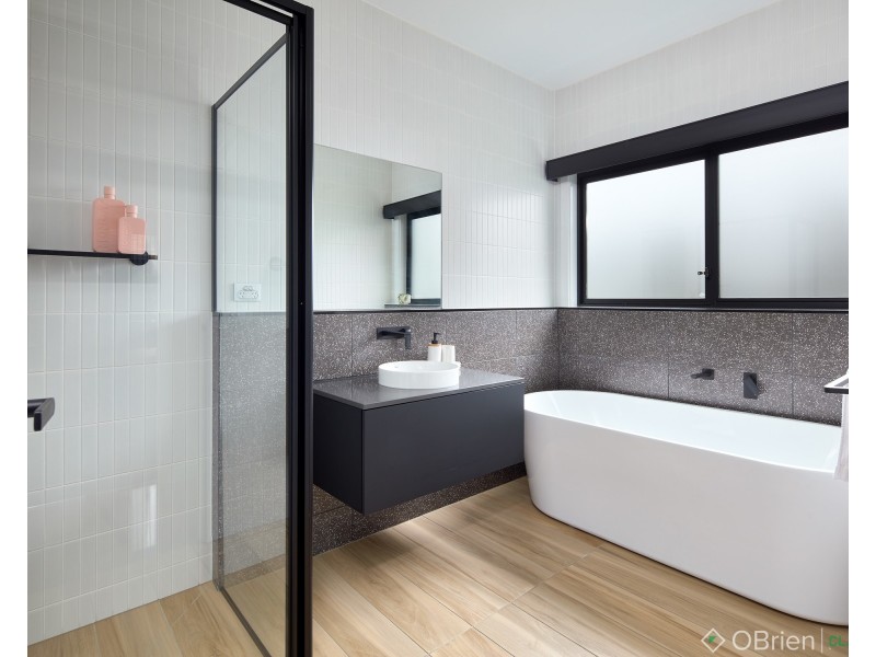 39 Blackman Drive, Warragul VIC 3820