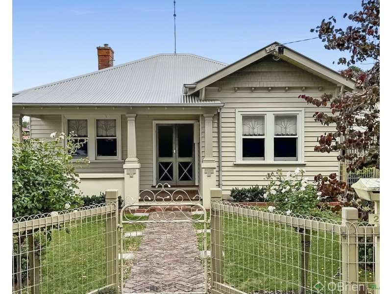 21 Peace Avenue, Warragul VIC 3820