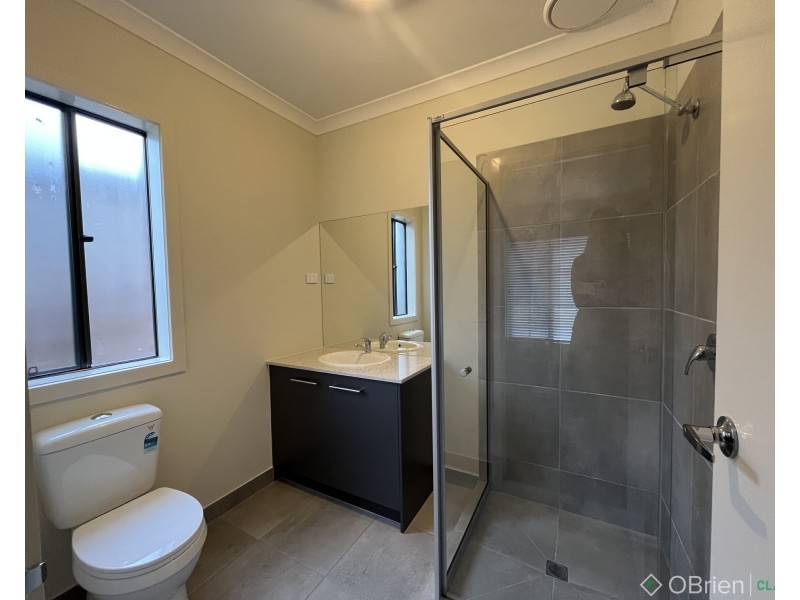 45 Harmon Drive, Drouin VIC 3818