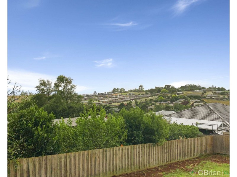 32 North Road, Warragul VIC 3820