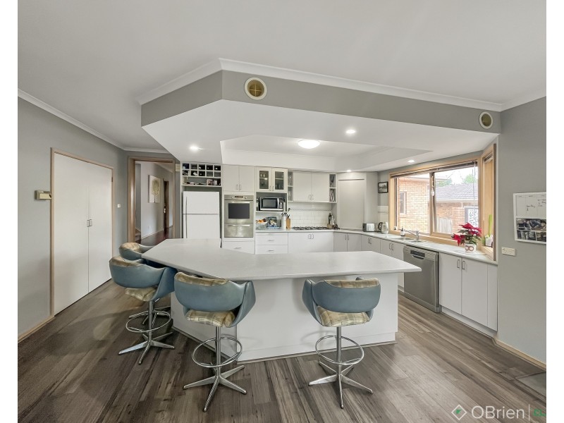 18 Waratah Drive, Warragul VIC 3820