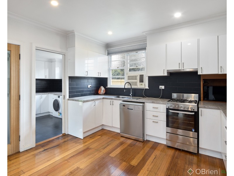 3 Ronalds Court, Drouin VIC 3818