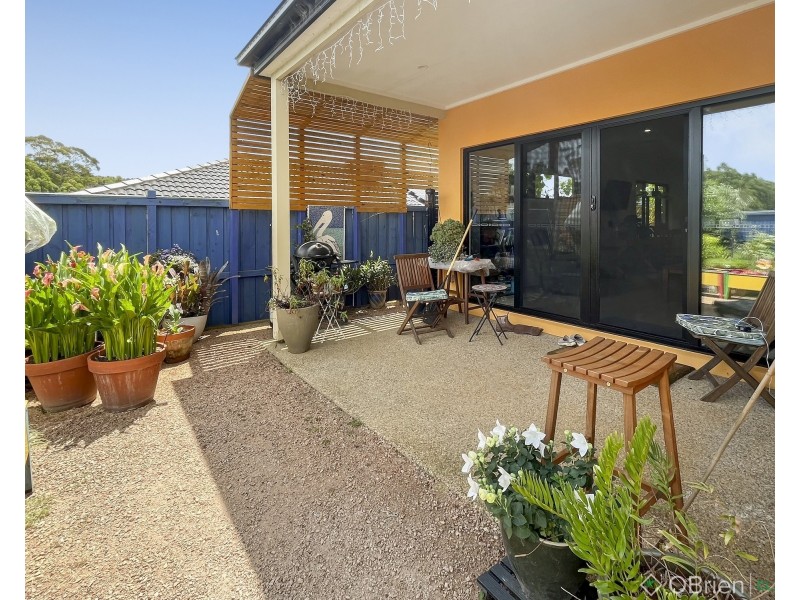 8 Kendal Avenue, Warragul VIC 3820