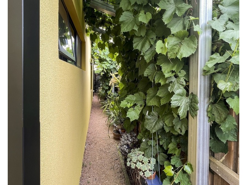 8 Kendal Avenue, Warragul VIC 3820