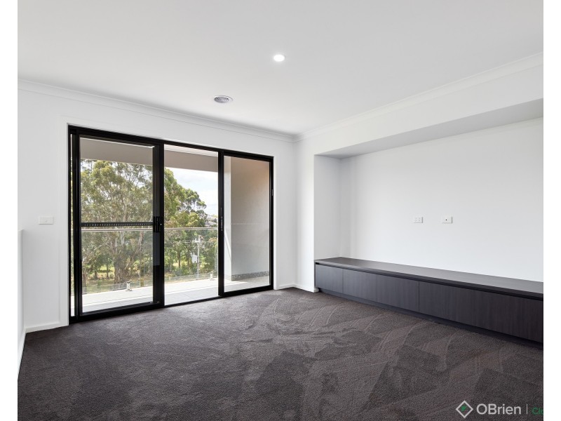 39 Weebar Road, Drouin VIC 3818