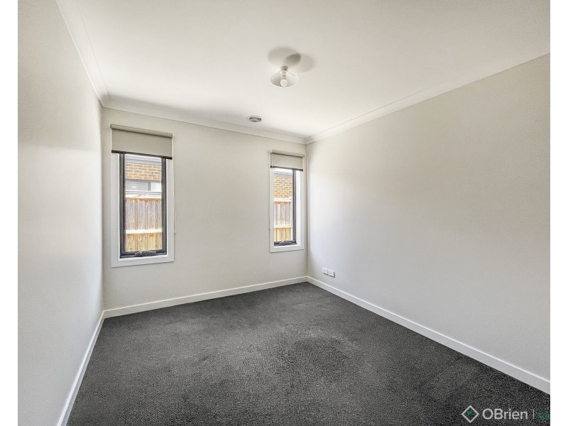 13 Carisbrooke Drive, Warragul VIC 3820