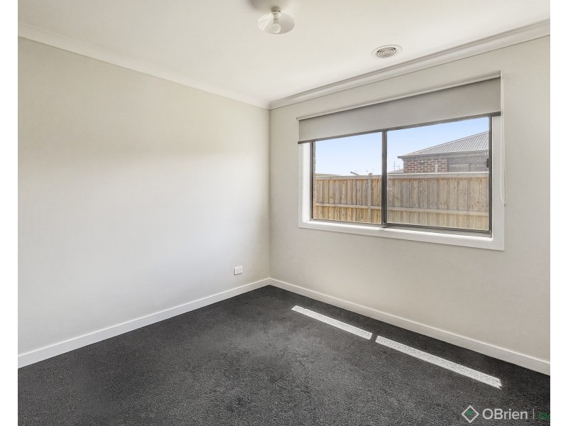 13 Carisbrooke Drive, Warragul VIC 3820
