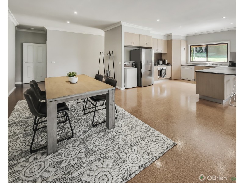 21 Scenic Road, Warragul VIC 3820