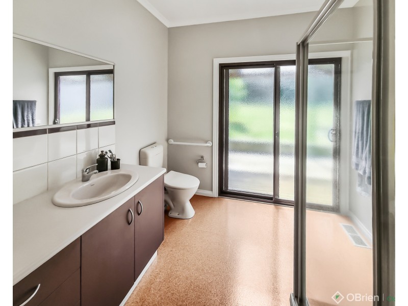 21 Scenic Road, Warragul VIC 3820