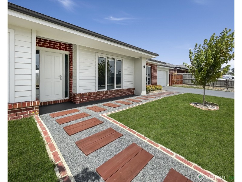 1 Kuwan Street, Drouin VIC 3818