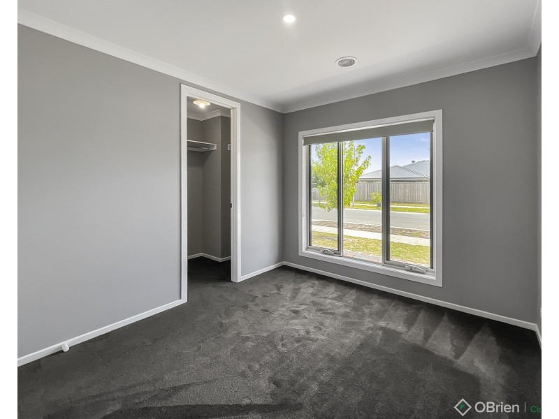 1 Kuwan Street, Drouin VIC 3818