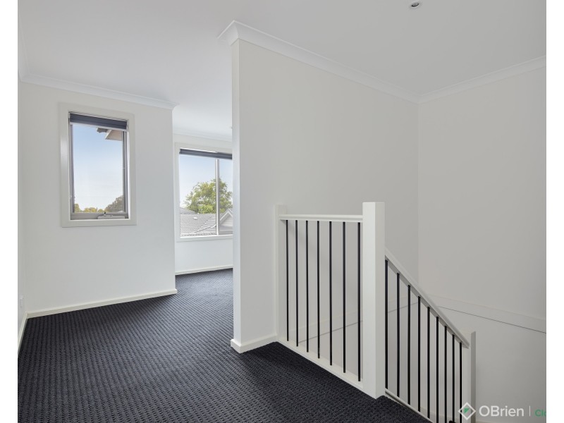 6/4 Hearn Street, Drouin VIC 3818