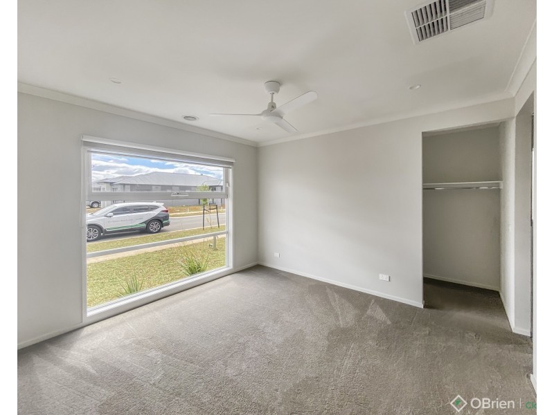 4 Winslow Crescent, Warragul VIC 3820