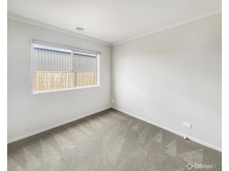 4 Winslow Crescent, Warragul VIC 3820