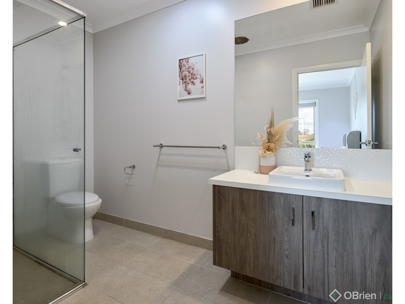 30 Twin Ranges Drive, Warragul VIC 3820