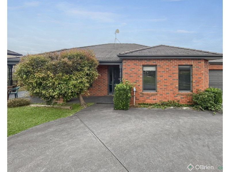1/26 Lyndhurst Square, Drouin VIC 3818