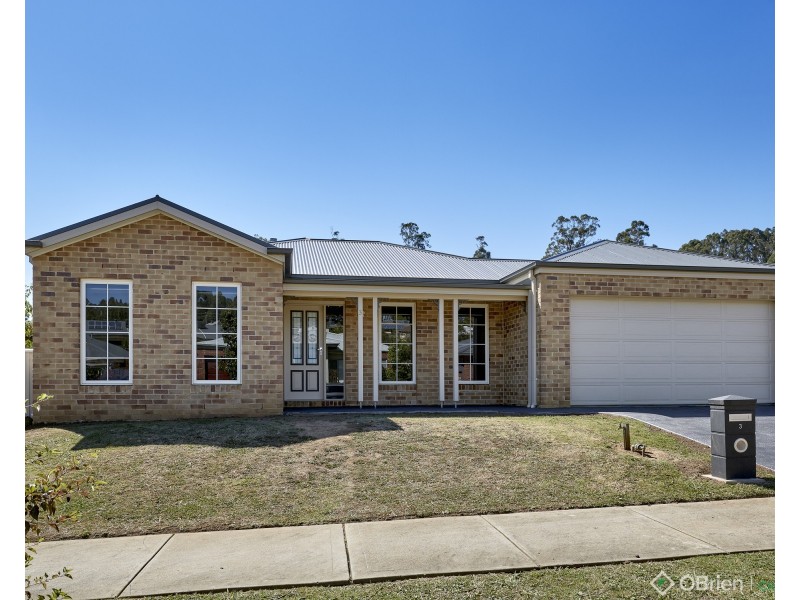 3 Valleyview Grove, Drouin VIC 3818