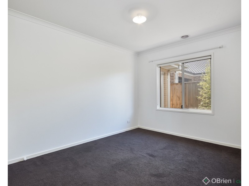 2 Cyathea Street, Drouin VIC 3818