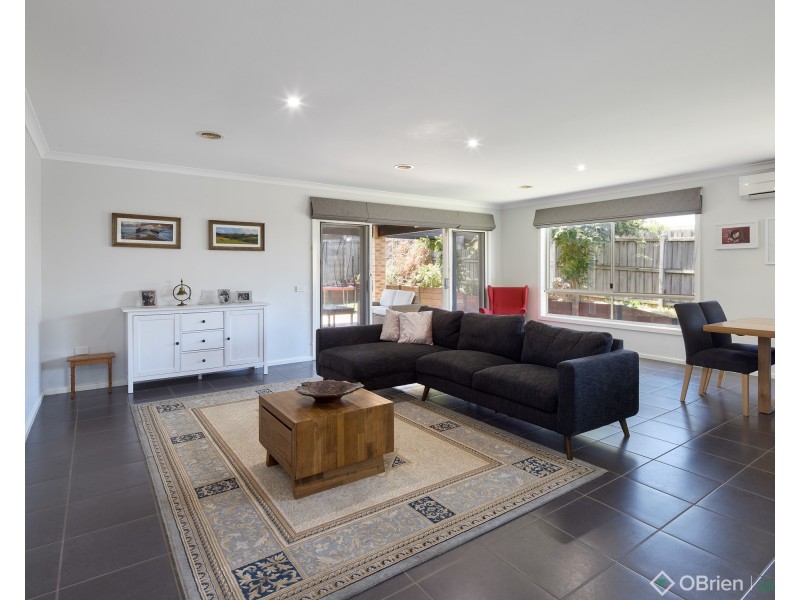 105 McNeilly Road, Drouin VIC 3818