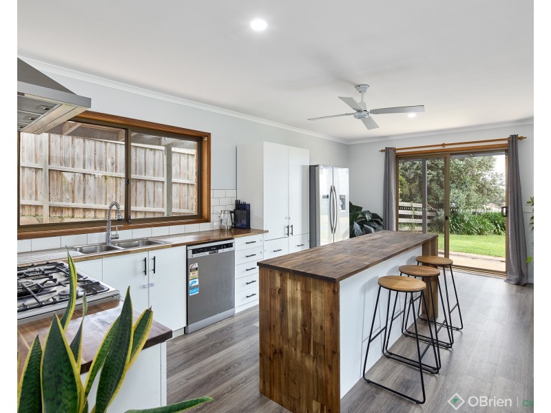 62 Lardner Road, Drouin VIC 3818