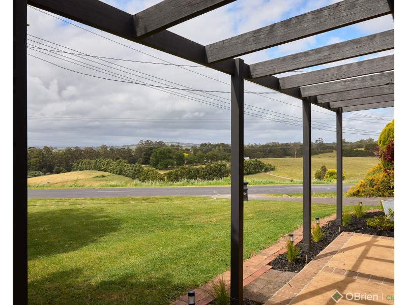 62 Lardner Road, Drouin VIC 3818