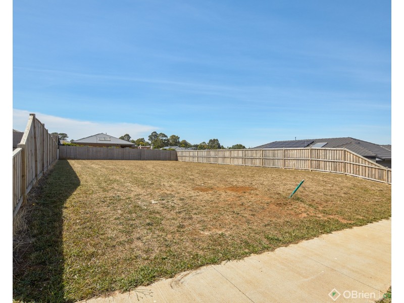 18 Mangrove Street, Warragul VIC 3820