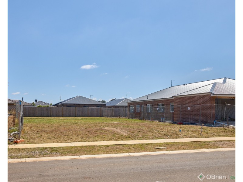 44 Franklin Avenue, Warragul VIC 3820