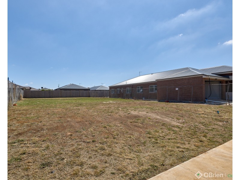 44 Franklin Avenue, Warragul VIC 3820