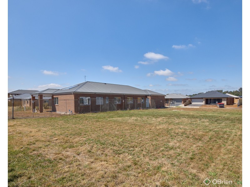 44 Franklin Avenue, Warragul VIC 3820