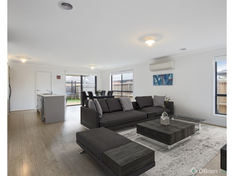 30 Meadowbrook Crescent, Warragul VIC 3820