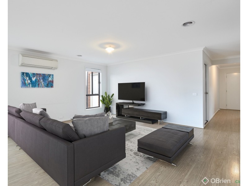 30 Meadowbrook Crescent, Warragul VIC 3820